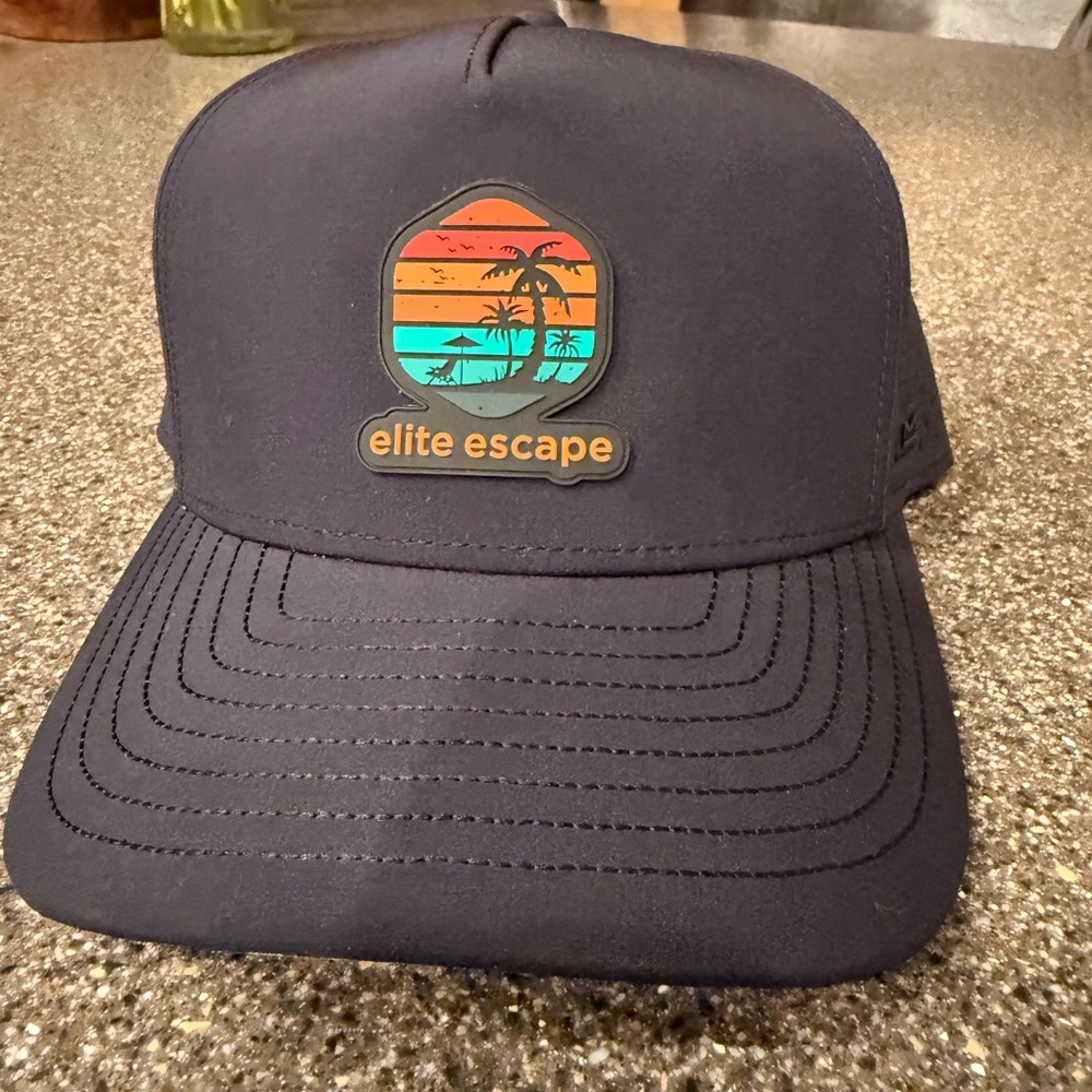 Men’s Black Melin Elite Escape Hat